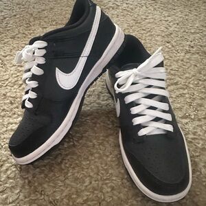 Nike Dunk Low Black White "Reverse Panda" Size US 4Y